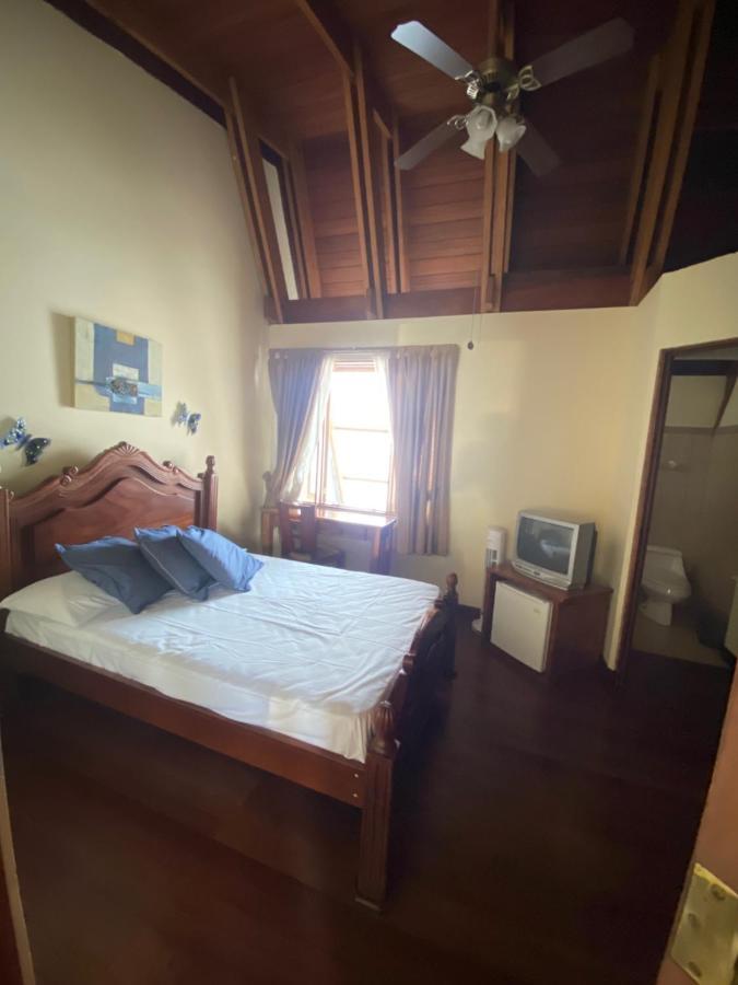 Casa Mora B&B Cartago Zewnętrze zdjęcie